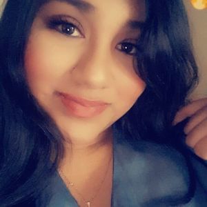 Meet your Posher, Abigail